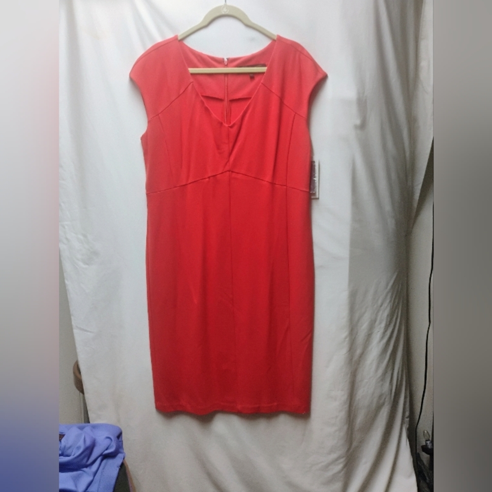 Cap-Sleeve Coral Midi Dress with V-Neck